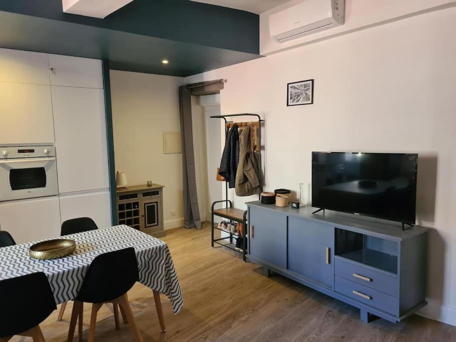Appartement T2 Avec Clim Et Wifi, A 50 M De La Plage Collioure Luaran gambar